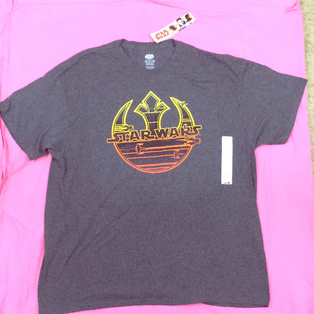 Star Wars the last Jedi t-shirt retro themed